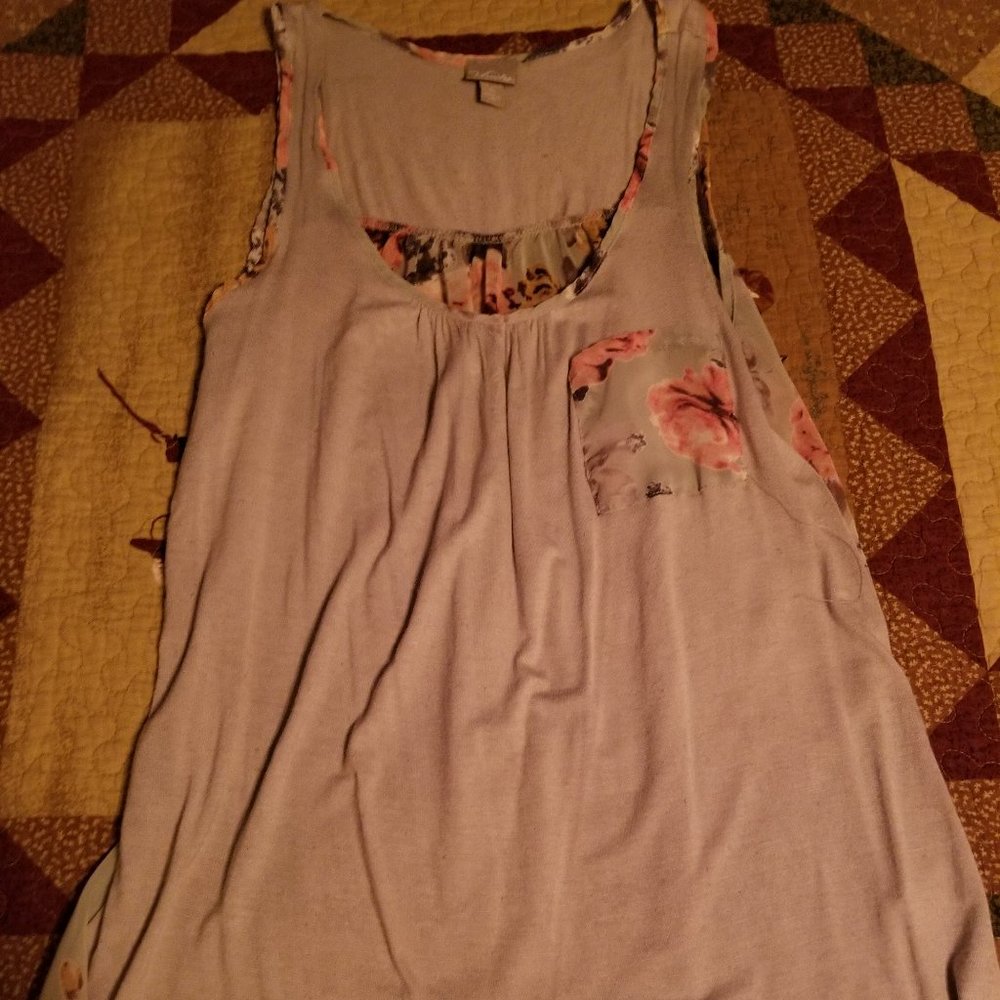 Gray Floral Print Lightweight Tank